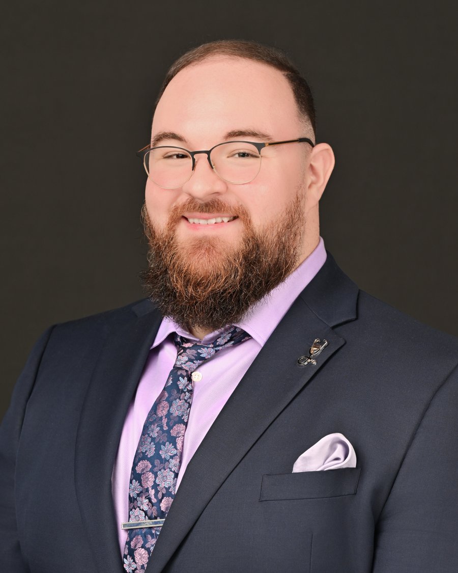 Headshot of Gabriel Hapenciuc, D.O.